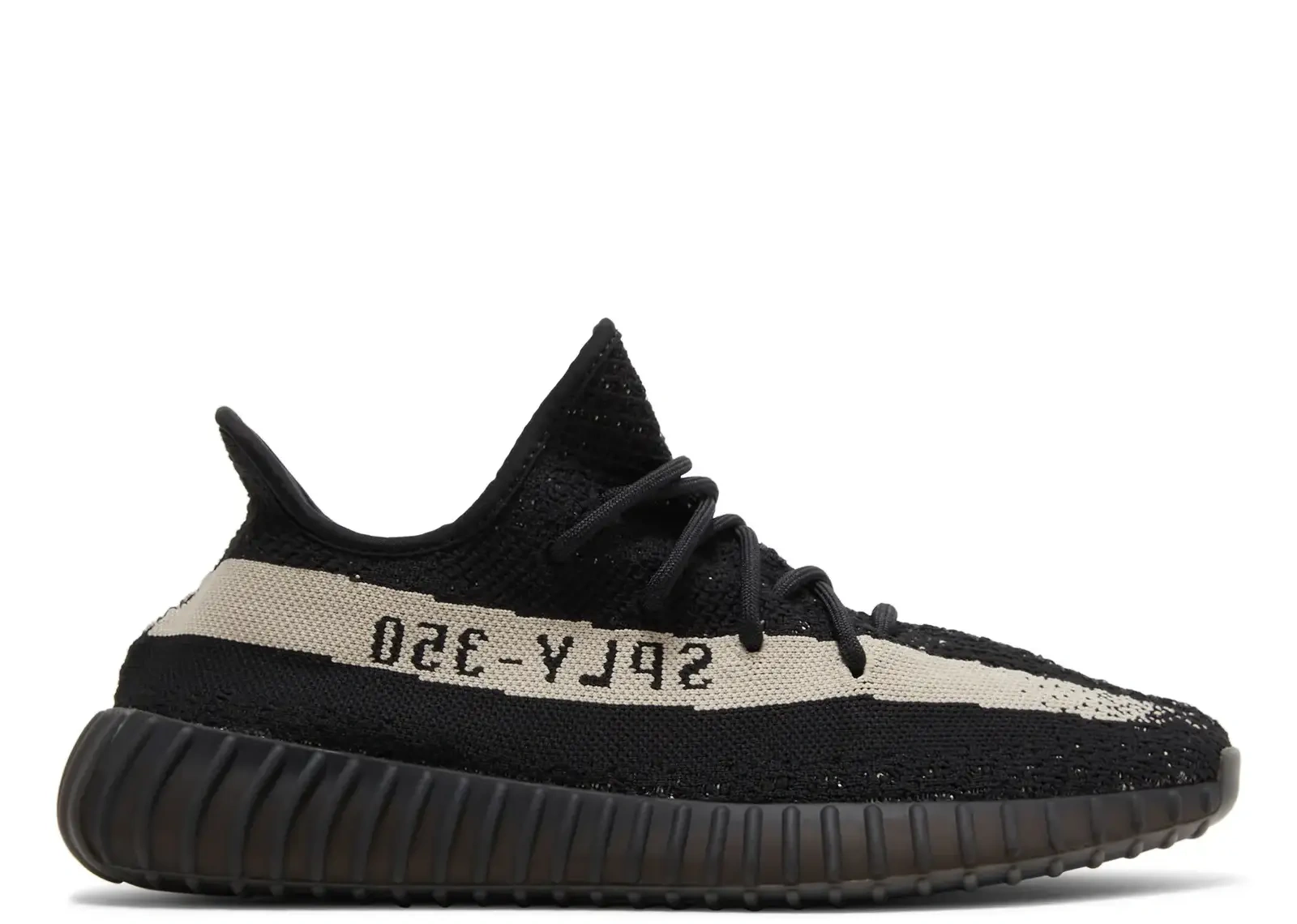 Yeezy Boost 350 V2 Oreo — render oficial