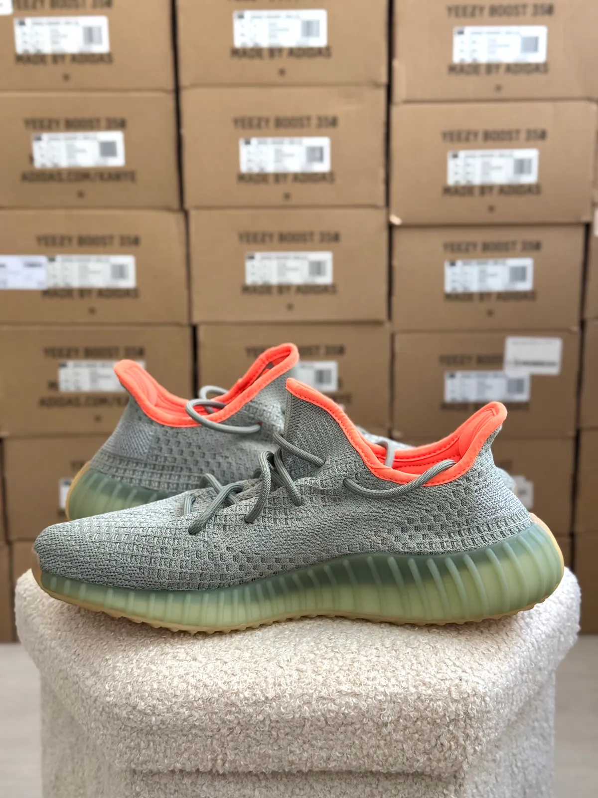 Yeezy Boost 350 V2 Dessert Sage — mărimea 44 — foto 5