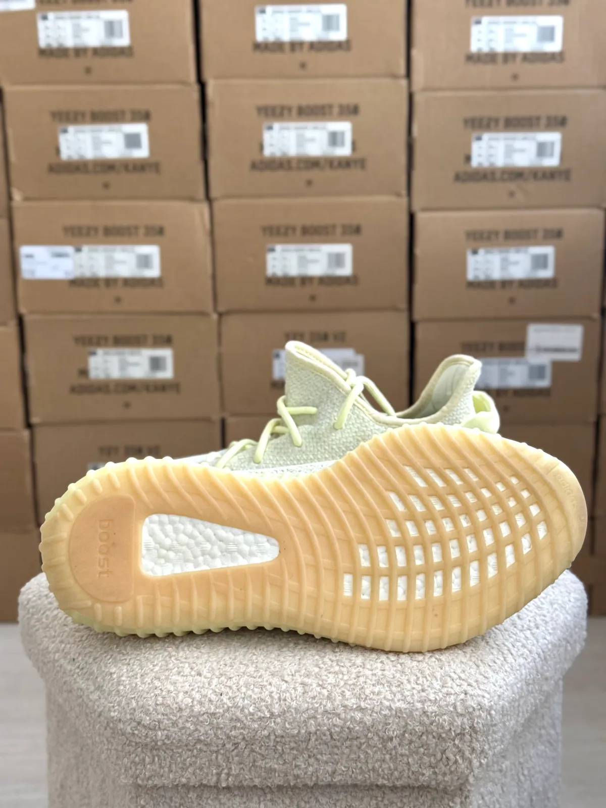 Yeezy Boost 350 V2 Butter — mărimea 44 2/3 — foto 7