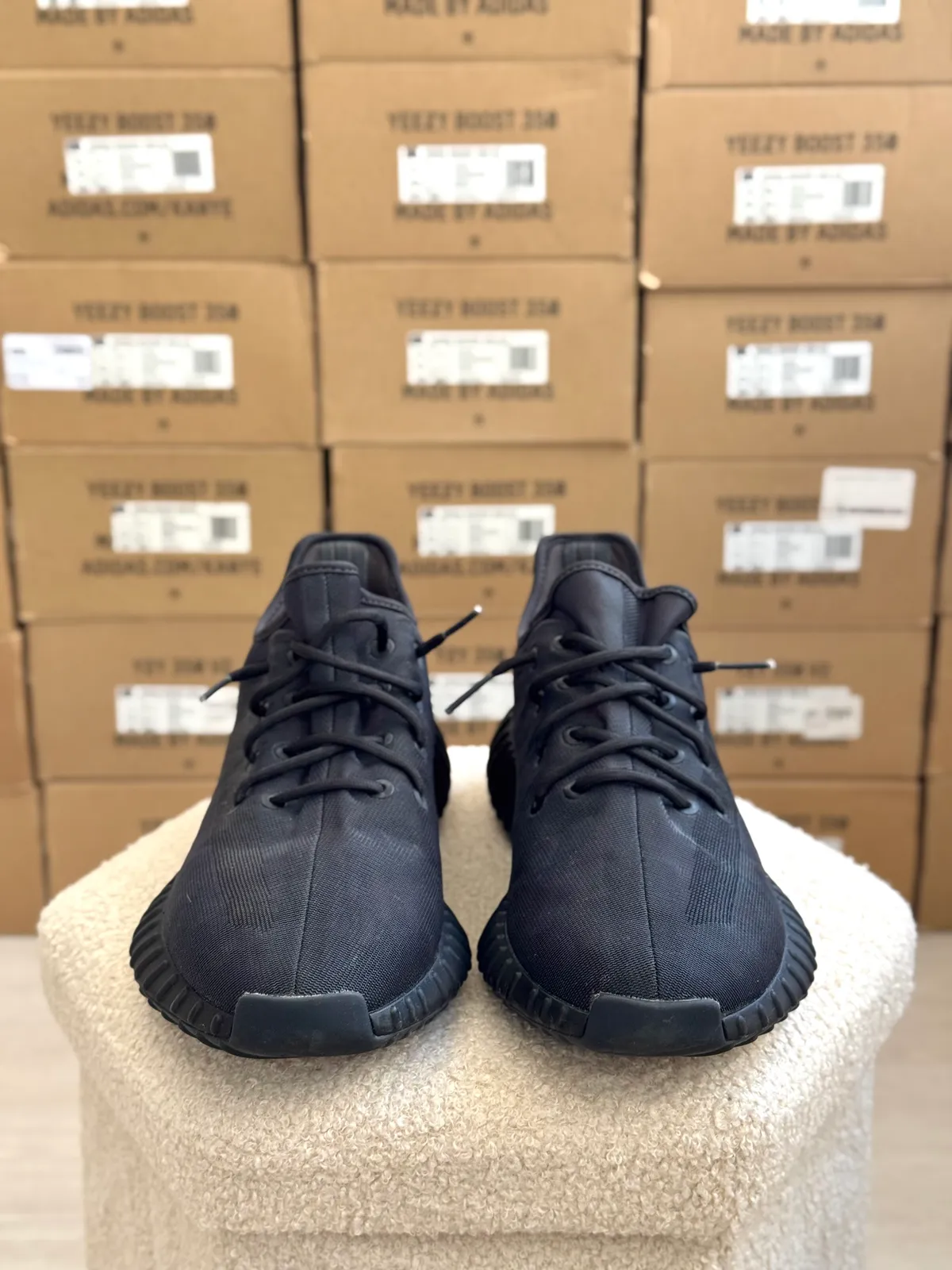 Yeezy Boost 350 V2 Mono Cinder — mărimea 44 — foto 3