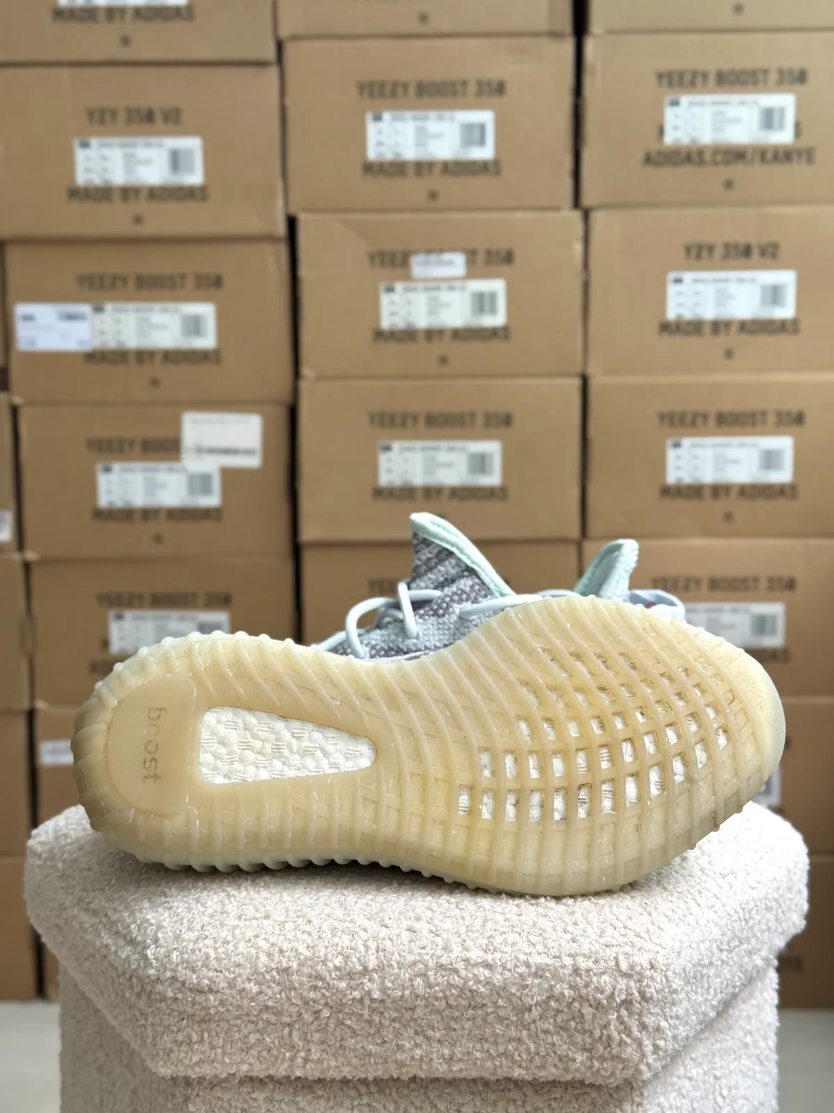 Yeezy Boost 350 V2 Blue Tint — mărimea 42 2/3 — foto 7