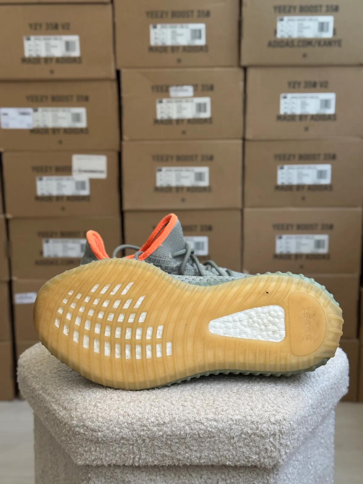 Yeezy Boost 350 V2 Dessert Sage — mărimea 44 — foto 7