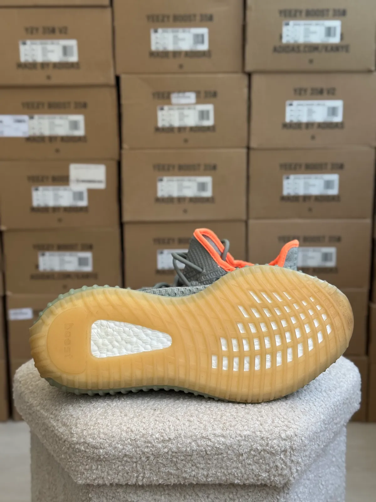Yeezy Boost 350 V2 Dessert Sage — mărimea 44 — foto 6