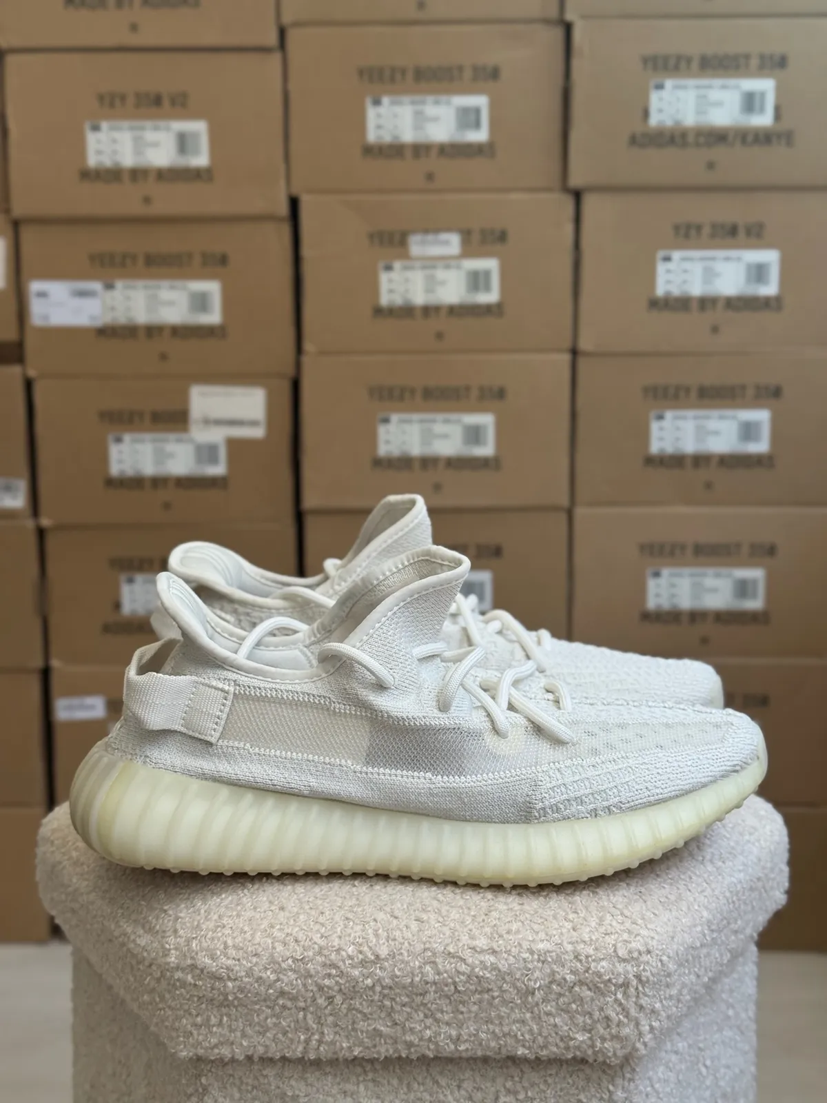 Yeezy Boost 350 V2 Bone — mărimea 45 1/3 — foto 4