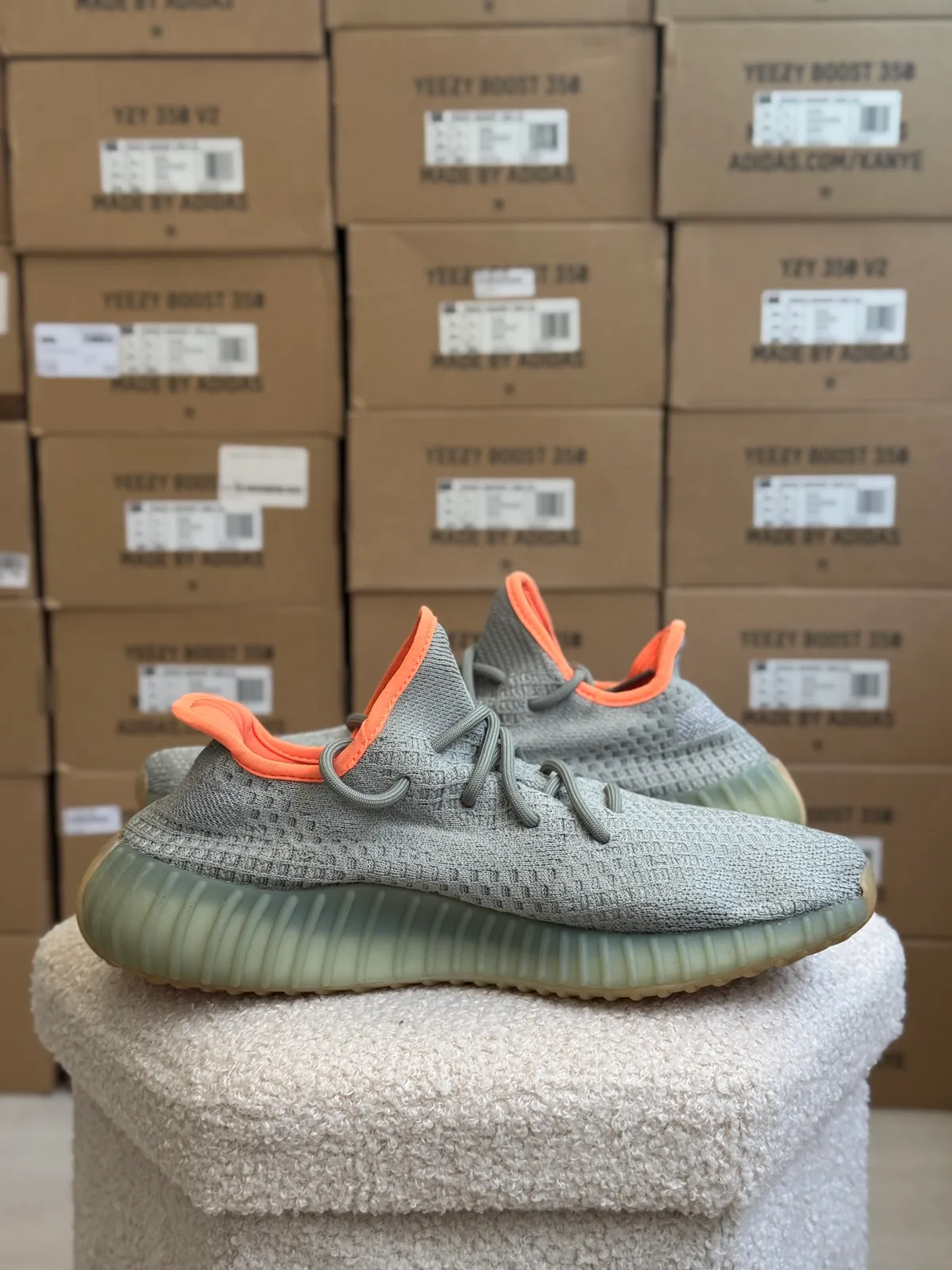 Yeezy Boost 350 V2 Dessert Sage — mărimea 43 1/3 — foto 2