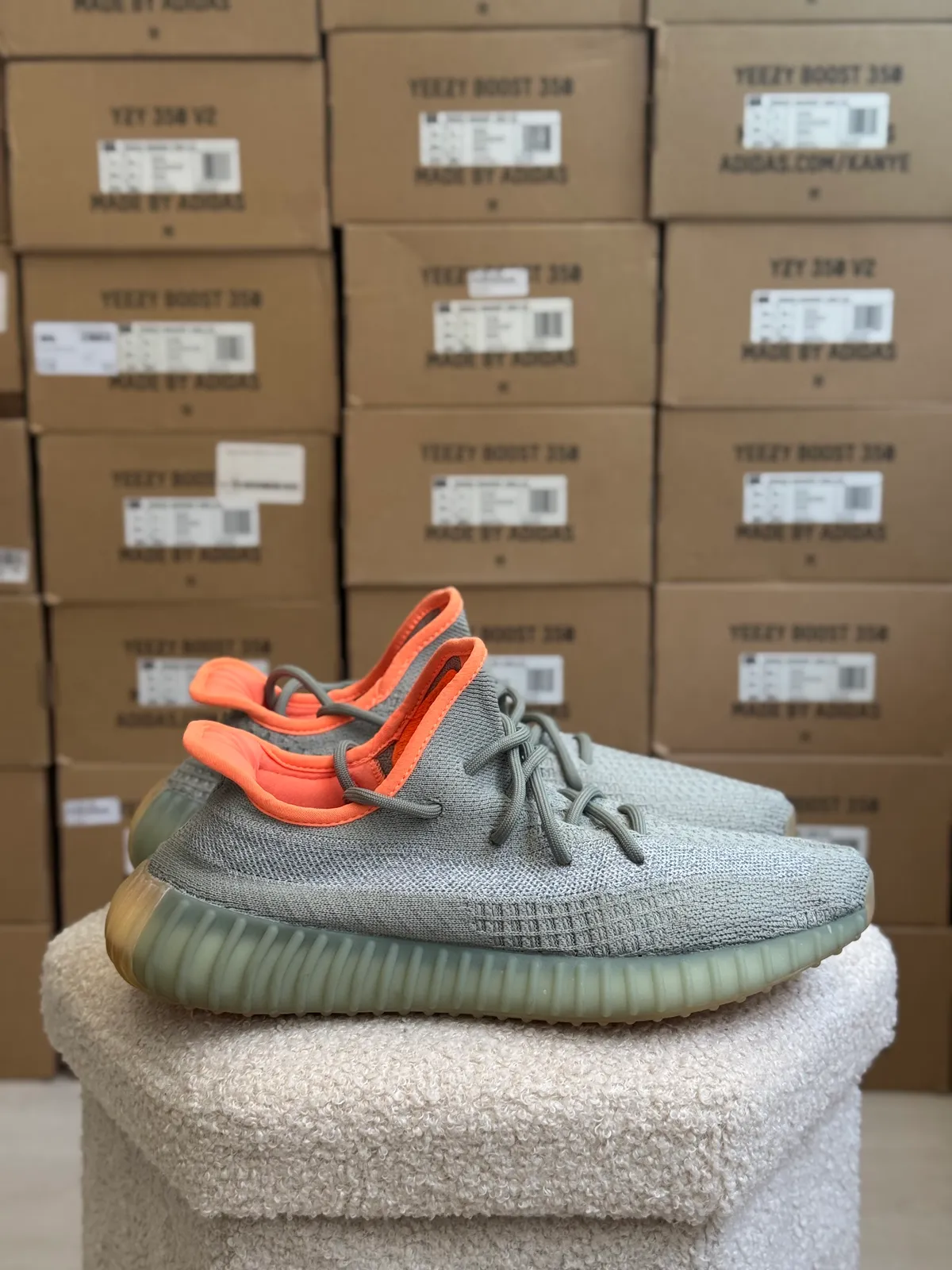 Yeezy Boost 350 V2 Dessert Sage — mărimea 42 2/3 — foto 4