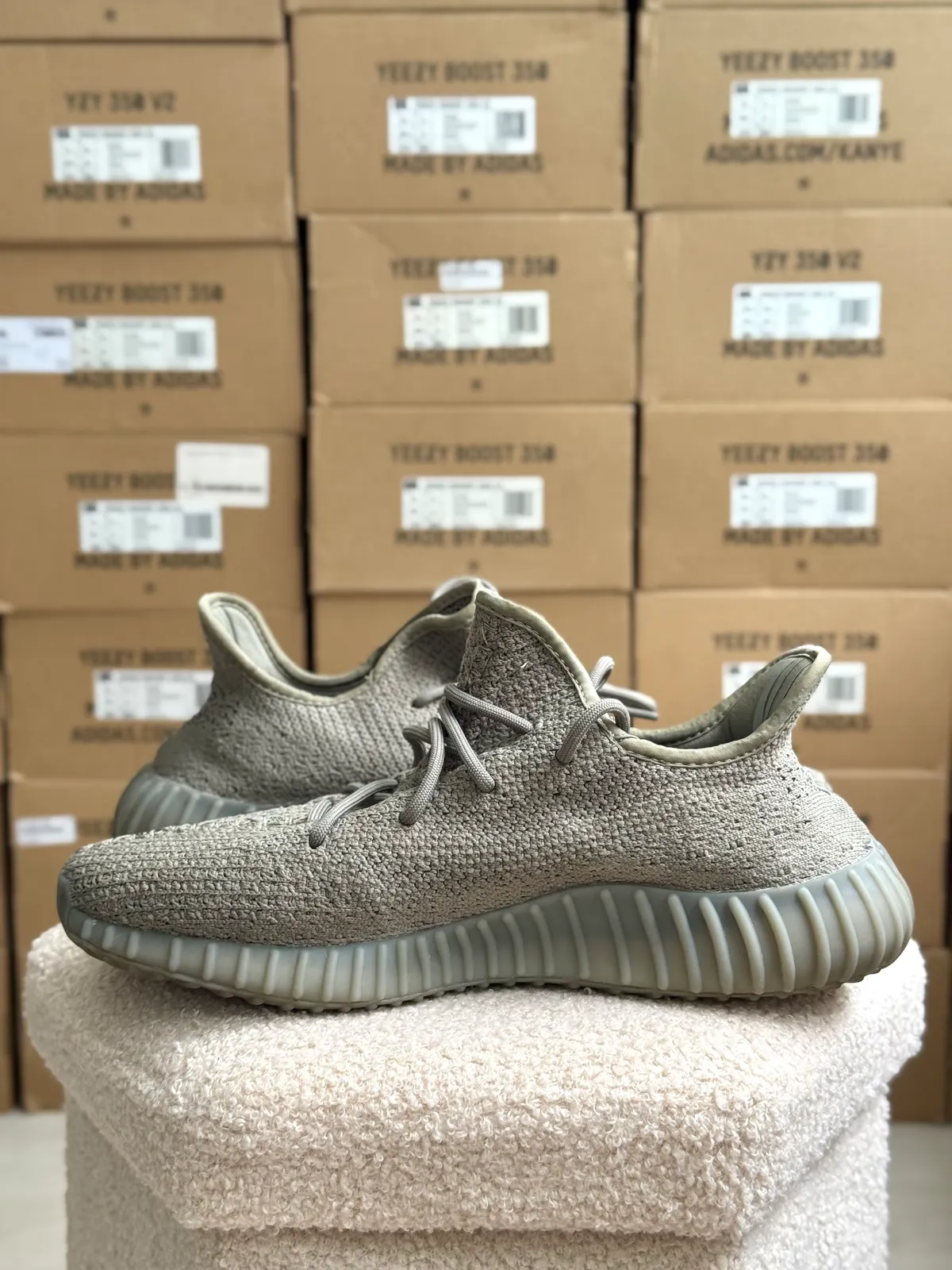 Yeezy Boost 350 V2 Granite — mărimea 45 1/3 — foto 5