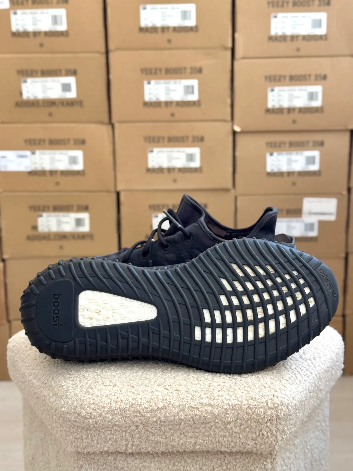 Yeezy Boost 350 V2 Mono Cinder — mărimea 44 — foto 6