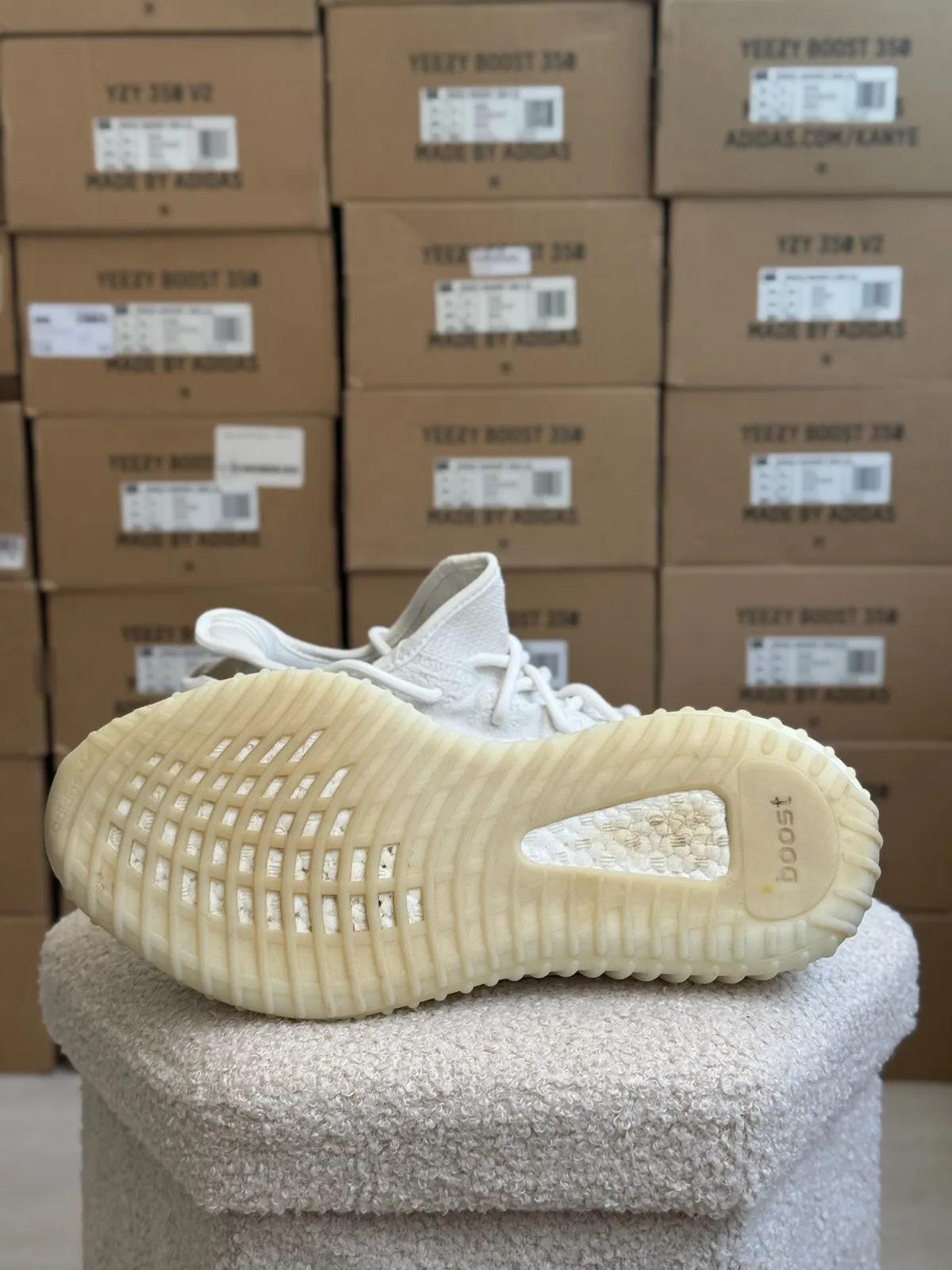 Yeezy Boost 350 V2 Bone — mărimea 45 1/3 — foto 7