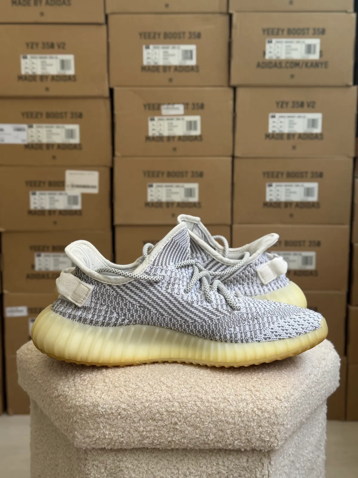 Yeezy Boost 350 V2 Static — mărimea 43 1/3 — foto 2