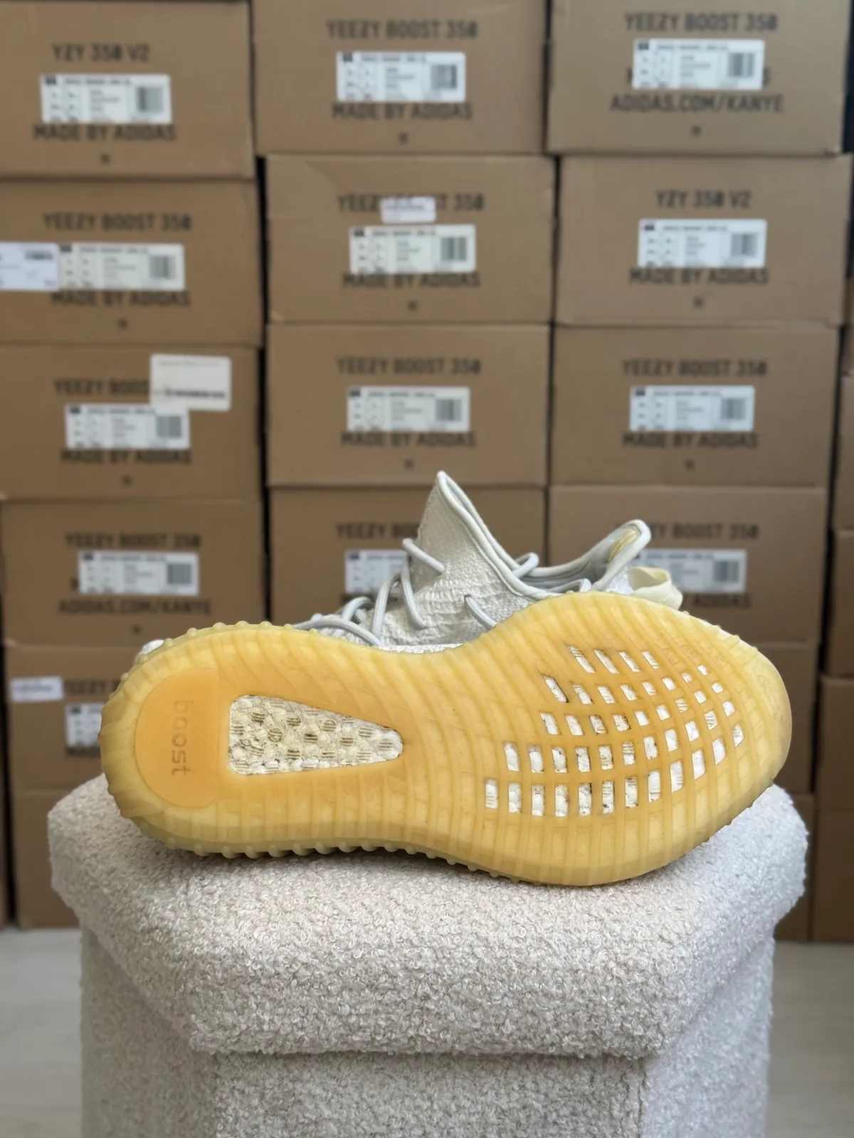 Yeezy Boost 350 V2 Light — mărimea 43 1/3 — foto 7