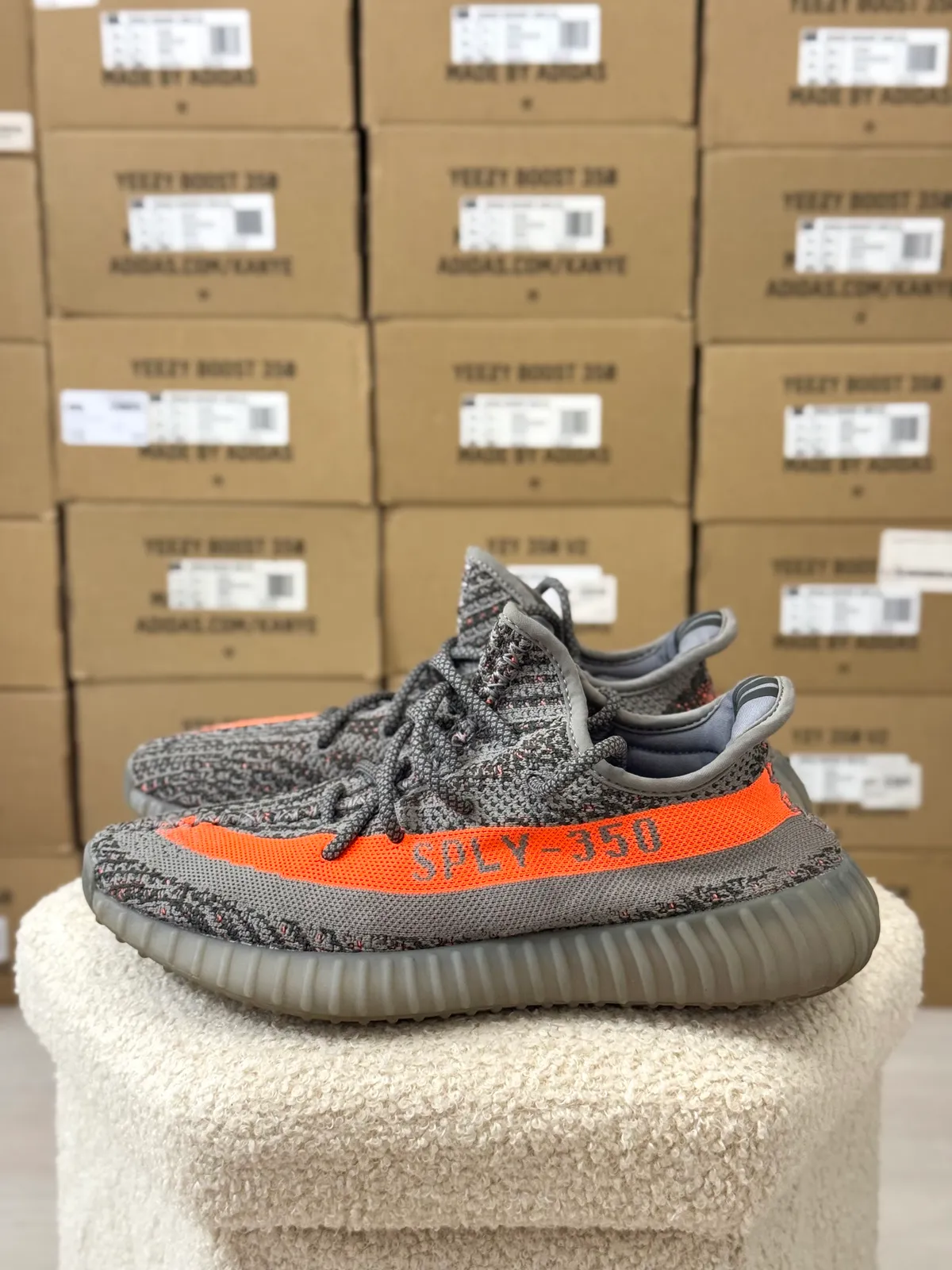 Yeezy Boost 350 V2 Beluga Reflective — mărimea 41 1/3 — foto 1