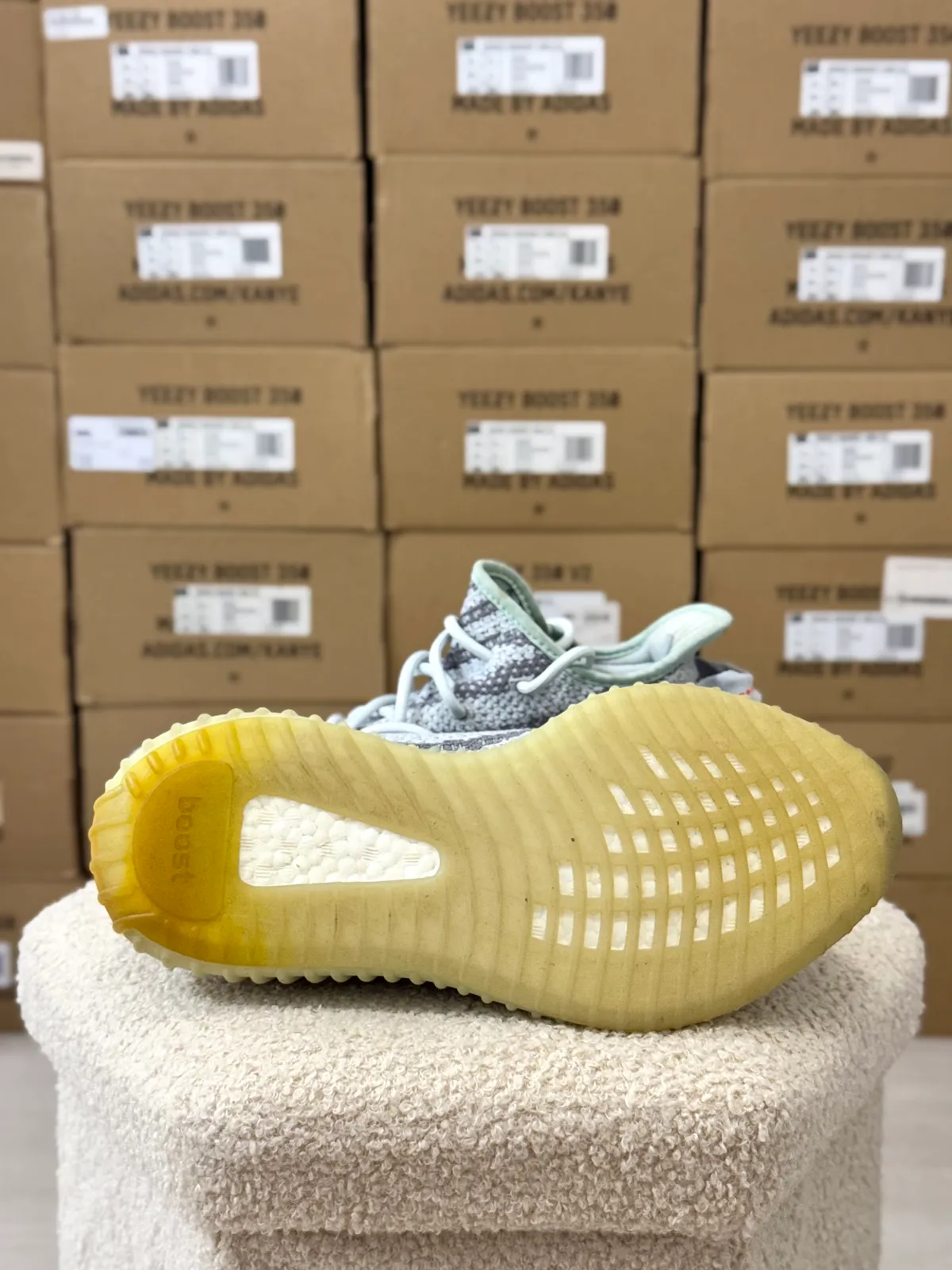 Yeezy Boost 350 V2 Blue Tint — mărimea 41 1/3 — foto 6