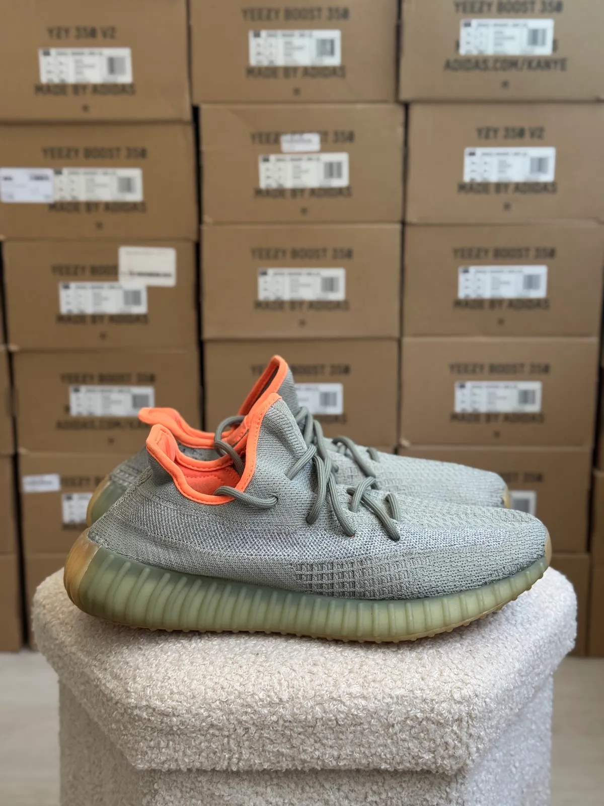Yeezy Boost 350 V2 Dessert Sage — mărimea 43 1/3 — foto 4