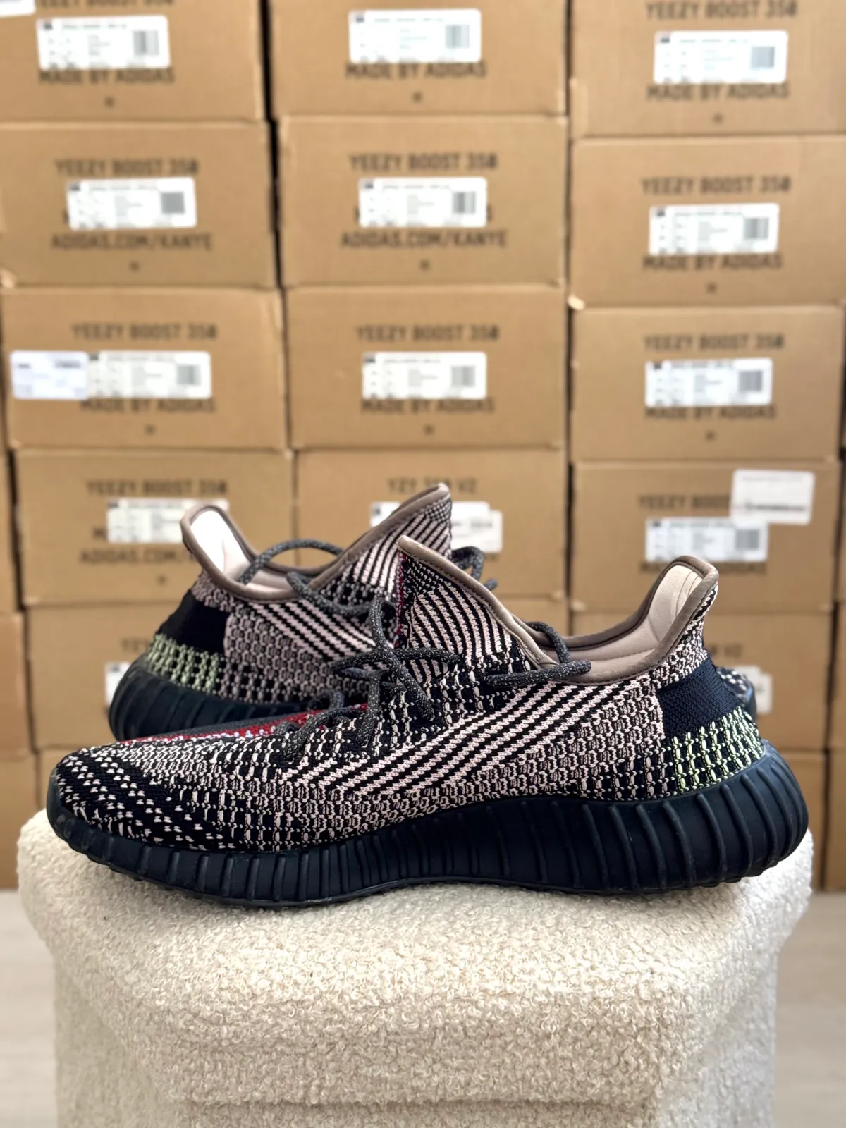 Yeezy Boost 350 V2 Yecheil — mărimea 45 1/3 — foto 5