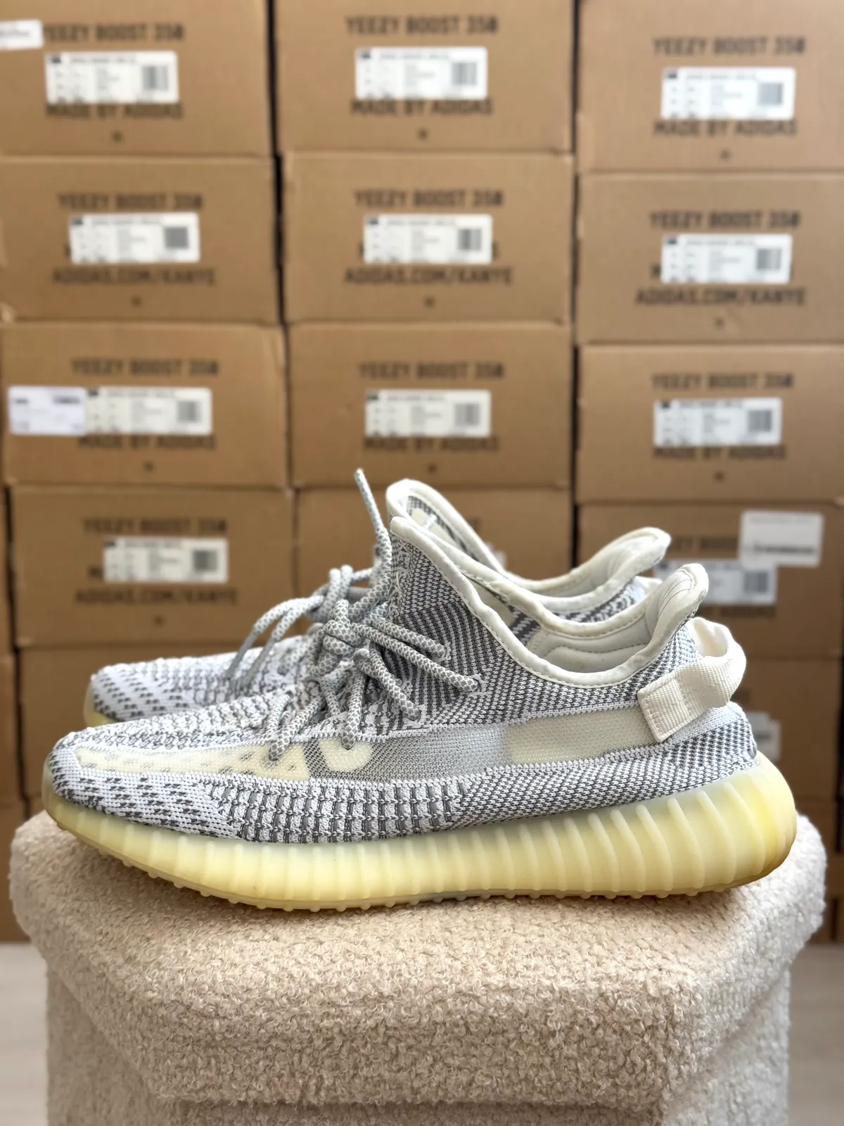 Yeezy Boost 350 V2 Static — mărimea 44 — foto 1