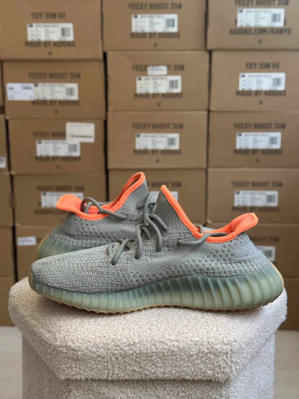 Yeezy Boost 350 V2 Dessert Sage — mărimea 42 2/3 — foto 5