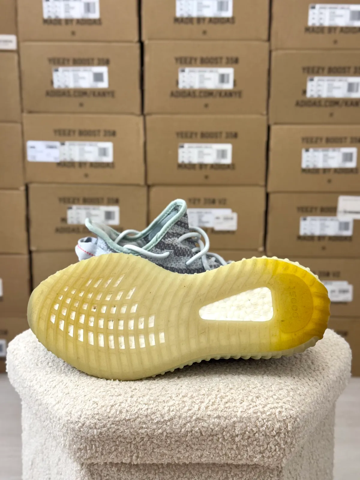 Yeezy Boost 350 V2 Blue Tint — mărimea 41 1/3 — foto 7