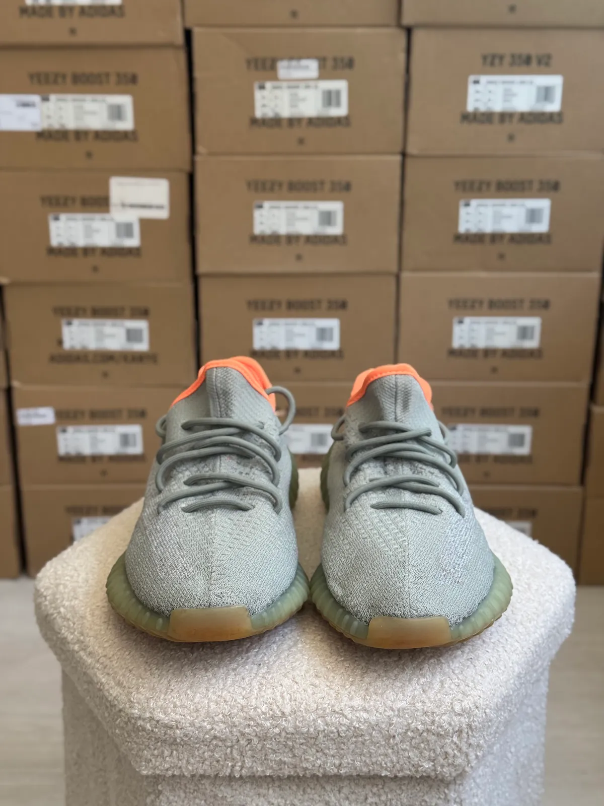 Yeezy Boost 350 V2 Dessert Sage — mărimea 43 1/3 — foto 3