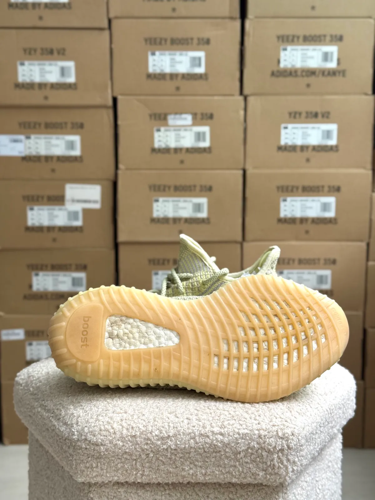 Yeezy Boost 350 V2 Antila — mărimea 41 1/3 — foto 6